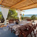 Дом отдыха Private Bay *