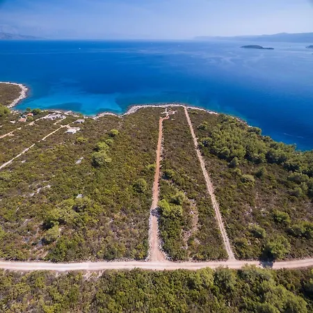 Private Bay Semesterbostad