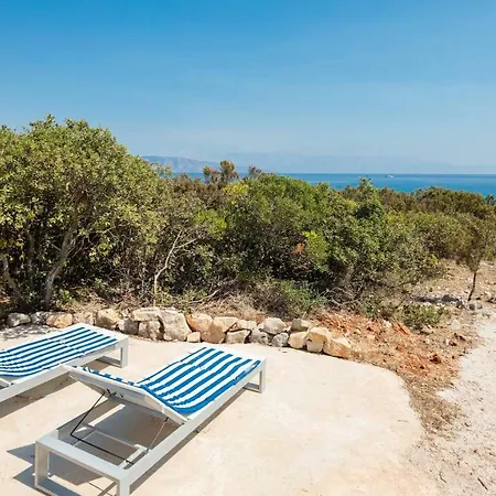 Private Bay Semesterbostad *
