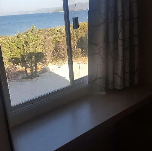 Private Bay Vrboska