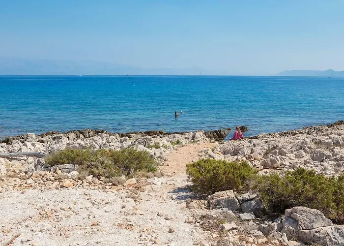 Private Bay Vrboska